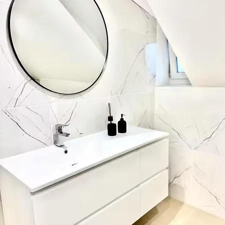 In New A Renovated House With Modern Furniture Esch-sur-Alzette